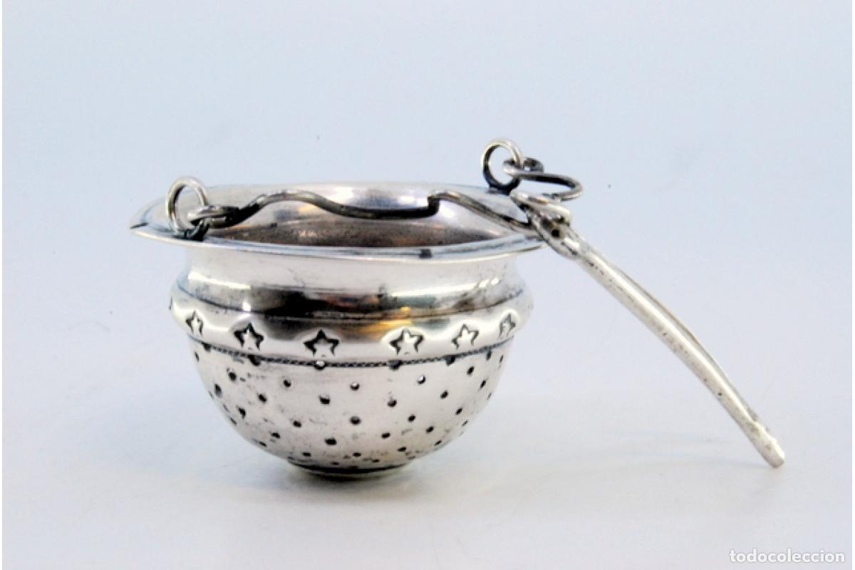 Antig&uuml;edades: Colador de t&eacute;, en plata - Foto 2