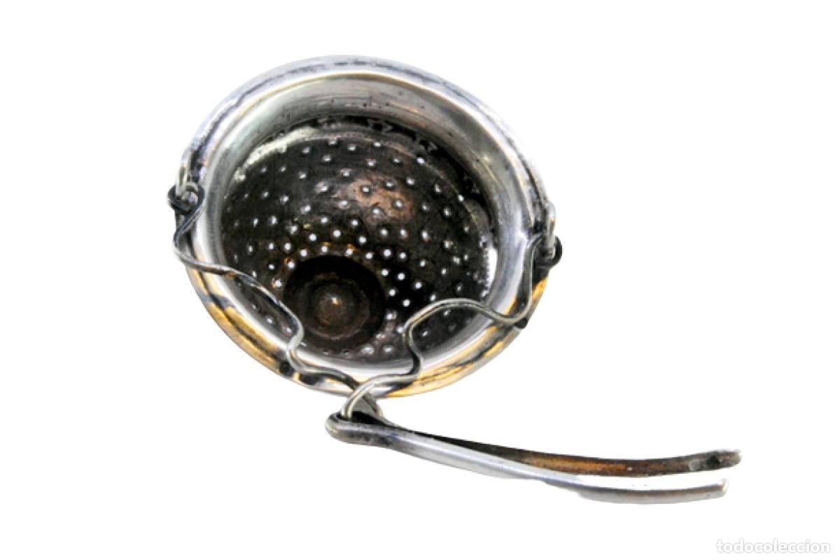 Antig&uuml;edades: Colador de t&eacute;, en plata - Foto 1