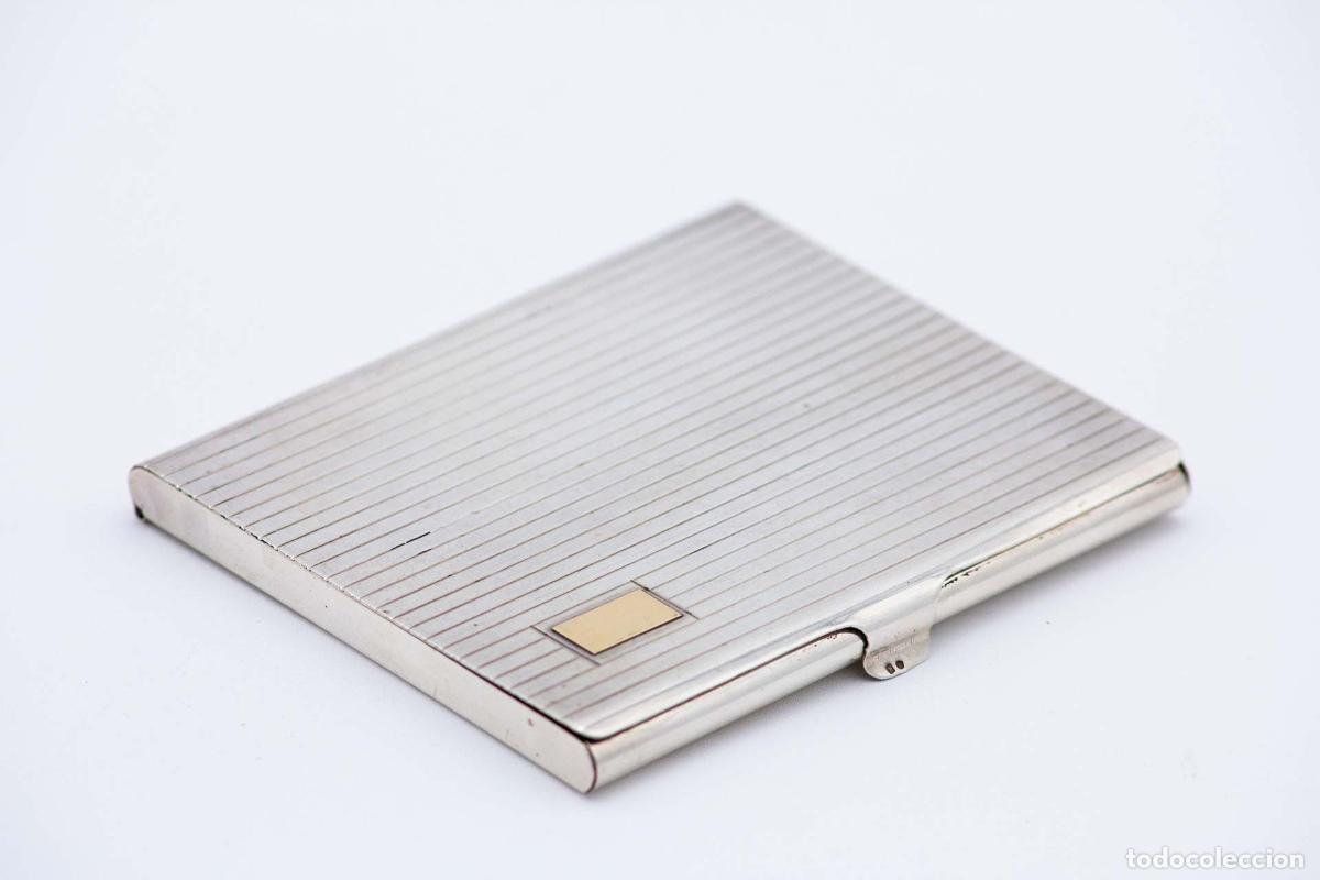 Antig&uuml;edades: Caja para tarjetas de visita, en color plata.