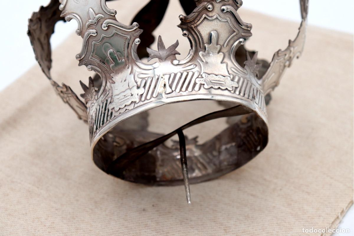 Antig&uuml;edades: Corona de plata - Foto 2