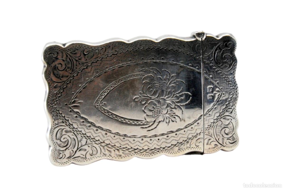 Antig&uuml;edades: Caja para tarjetas de visita, en color plata.