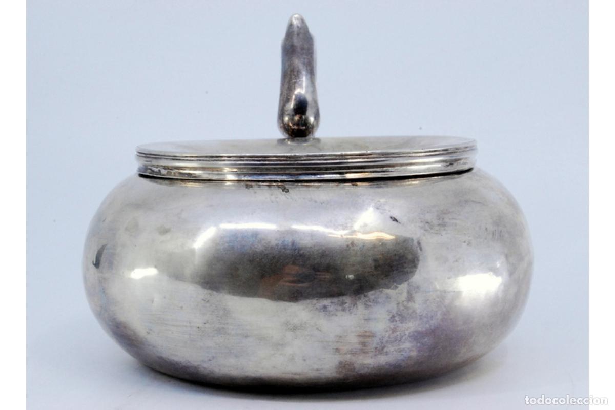 Antig&uuml;edades: escupidera de plata - Foto 6