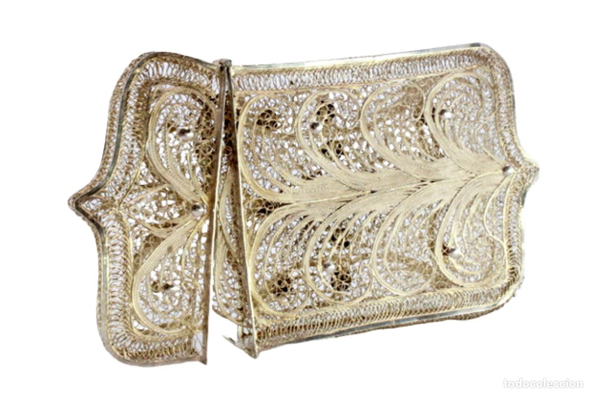 Antiques: Caja para tarjetas de visita, de filigrana de plata.