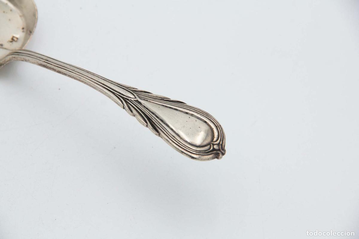 Antig&uuml;edades: Esp&aacute;tula de plata para servir postres. - Foto 2