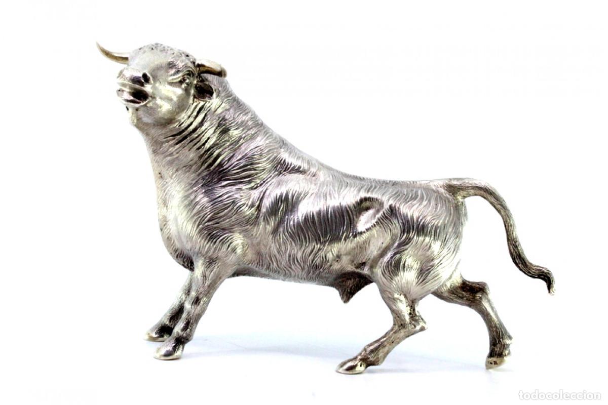Antig&uuml;edades: Toro de plata - Foto 6