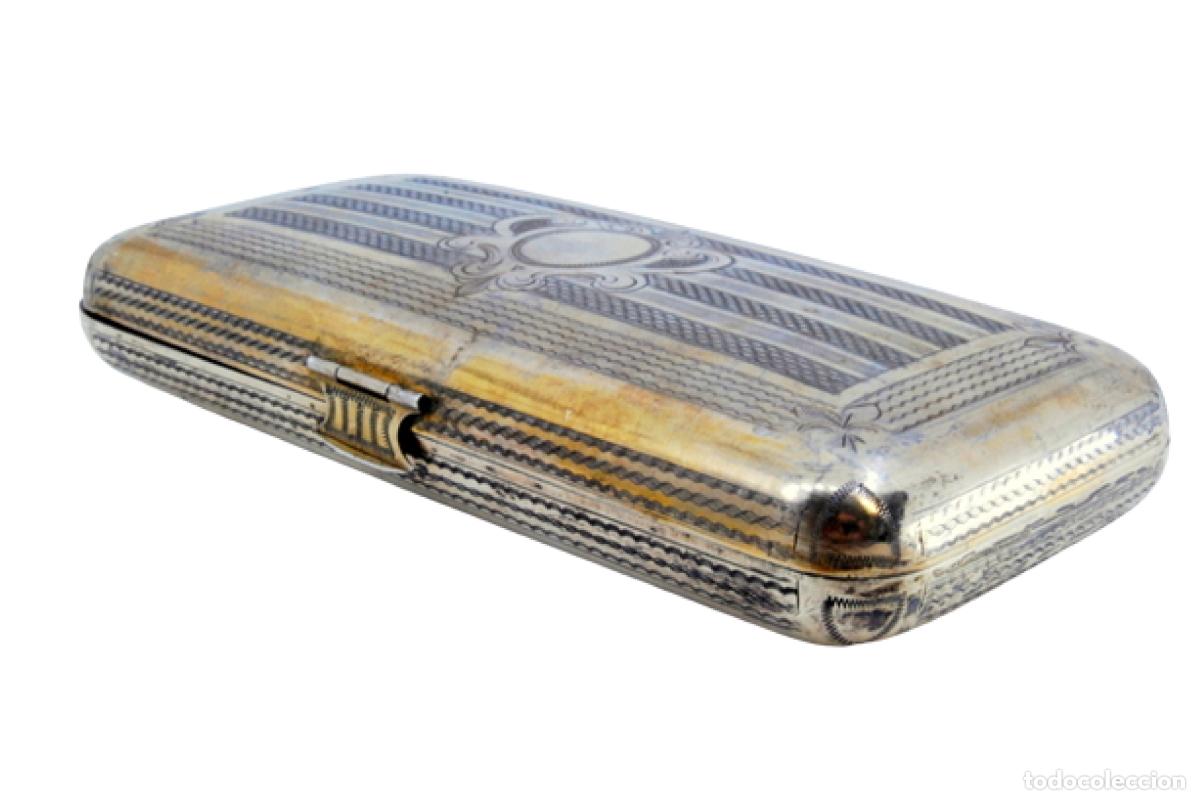 Antig&uuml;edades: Caja de puros, de plata dorada. - Foto 1