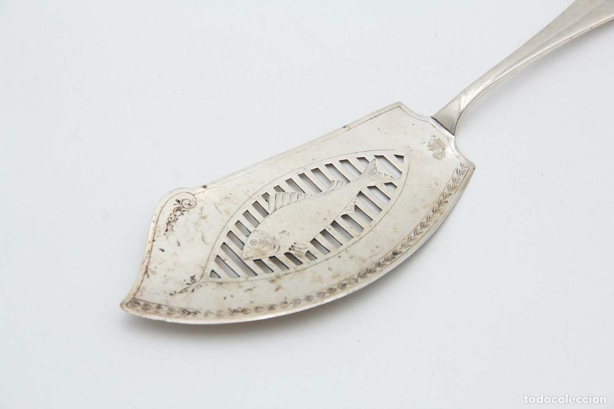 Antig&uuml;edades: Esp&aacute;tula de plata para servir pescado. - Foto 2