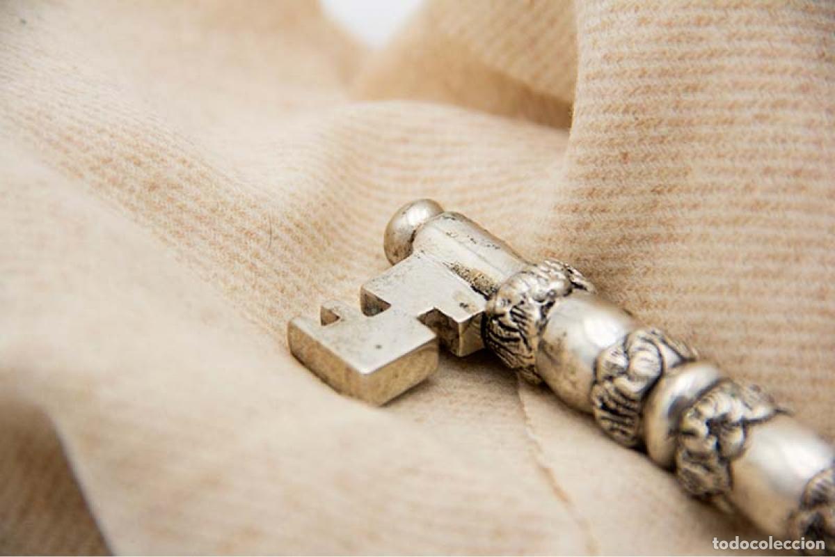 Antig&uuml;edades: Llave de plata - Foto 3