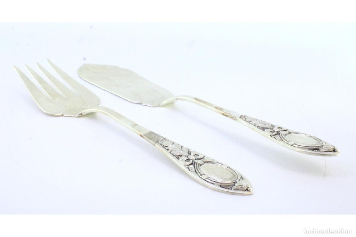 Antig&uuml;edades: Cuchillo y tenedor de plata para queso. - Foto 4