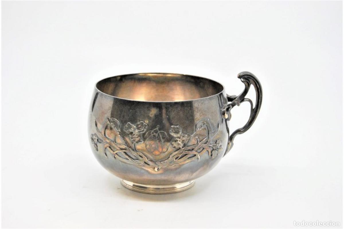 Antig&uuml;edades: taza de t&eacute; de plata - Foto 1