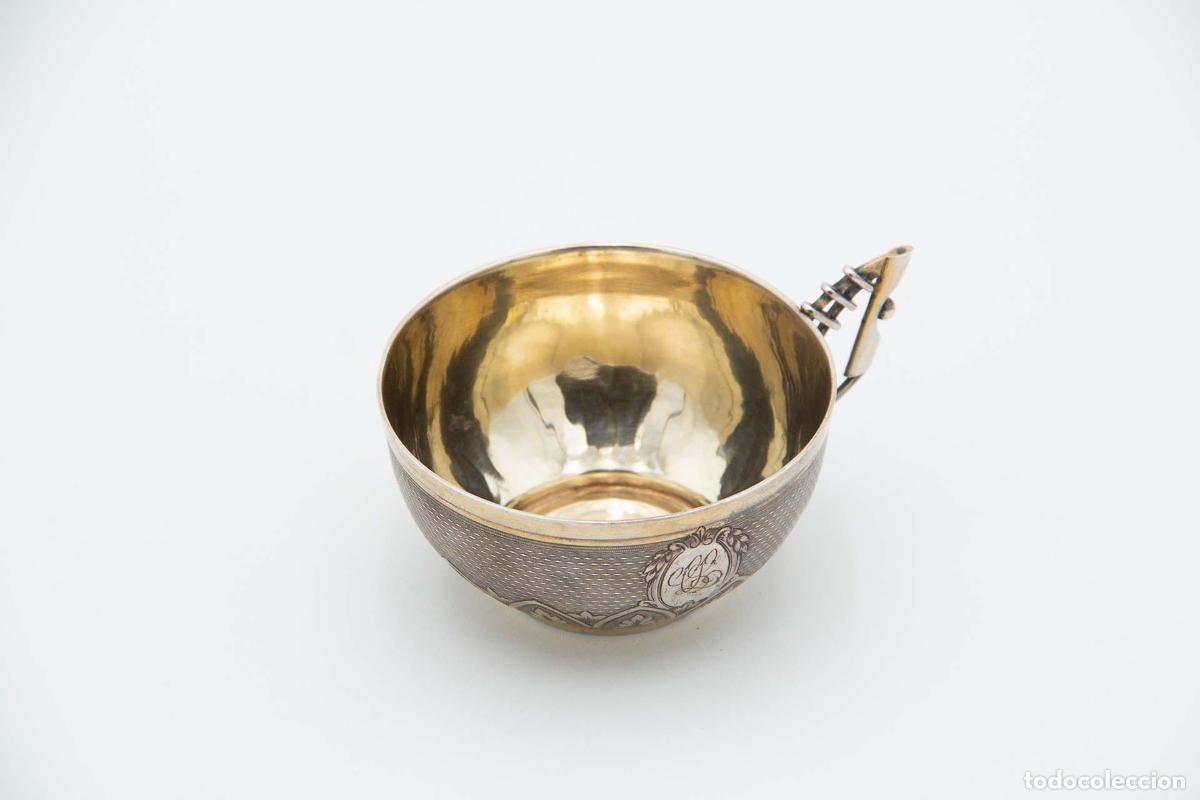 Antig&uuml;edades: taza de t&eacute; de plata - Foto 1