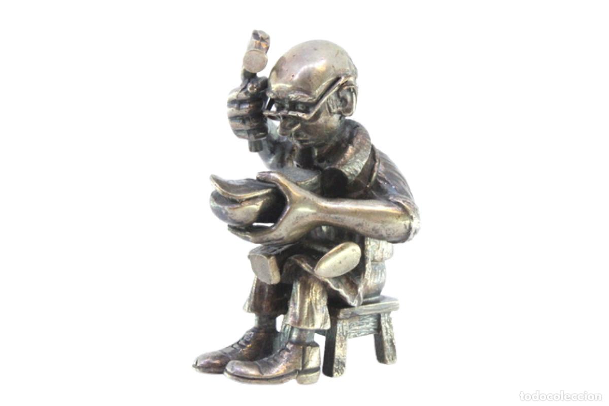 Antig&uuml;edades: Zapatero de plata - Foto 1
