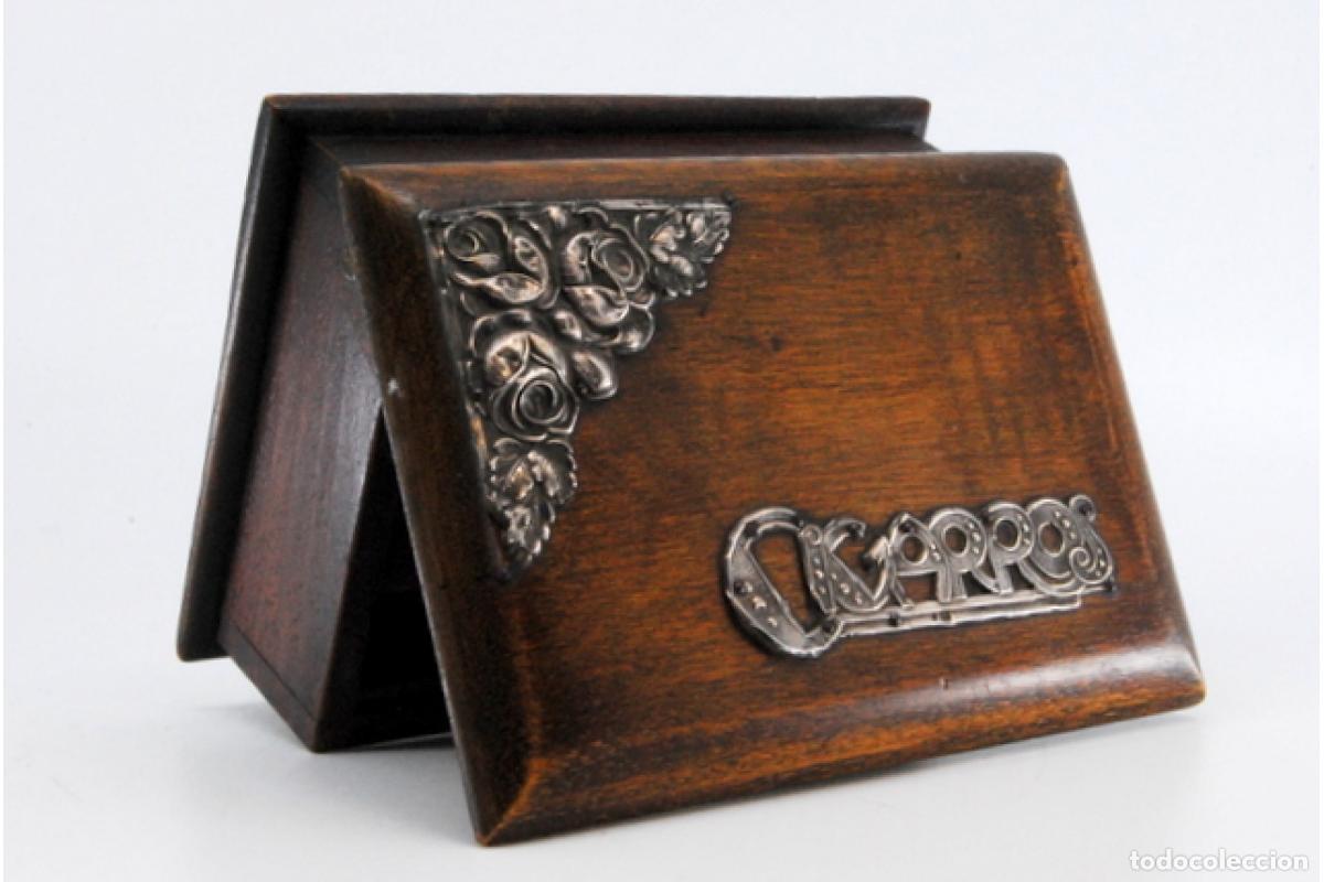 Antig&uuml;edades: Caja de cigarrillos, hecha de madera y plata. - Foto 7