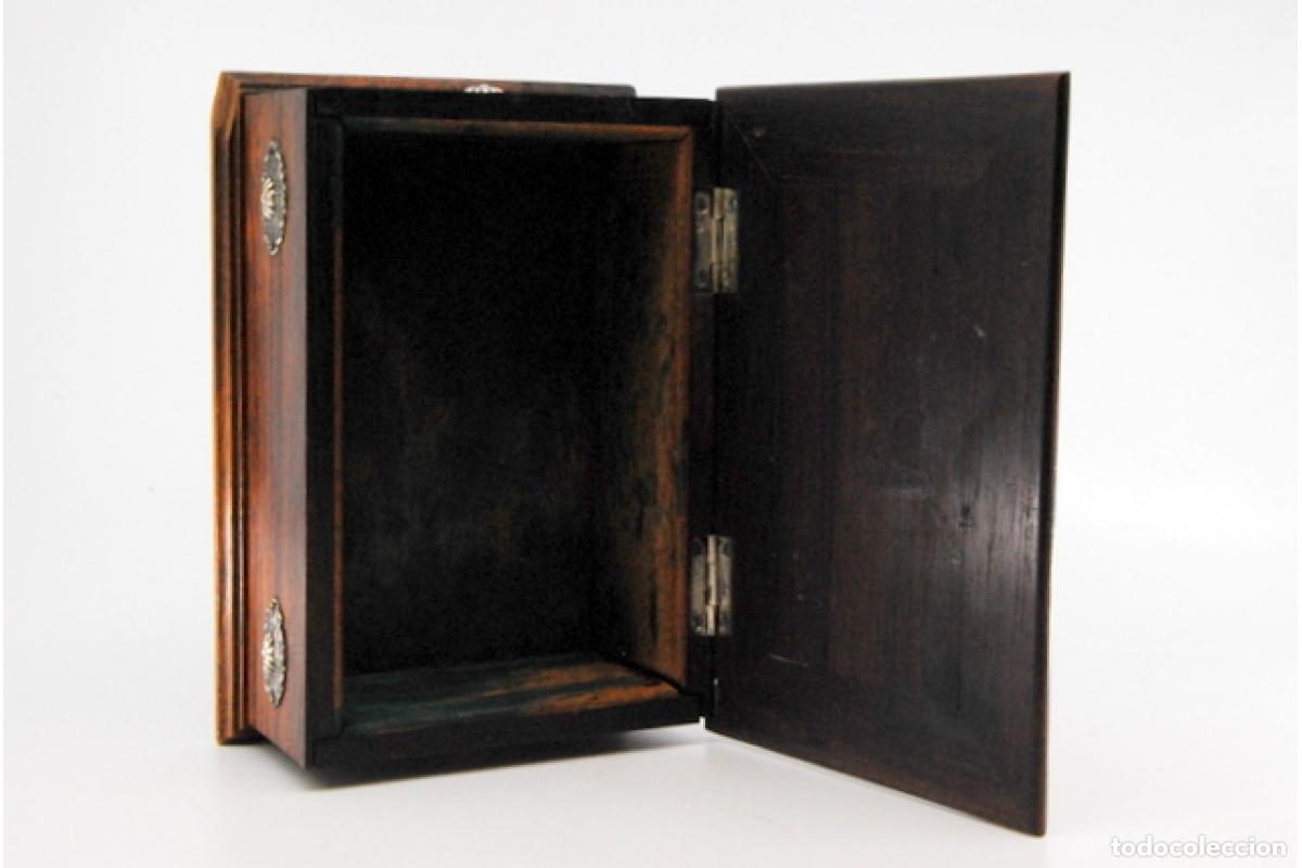 Antig&uuml;edades: Caja de cigarrillos, hecha de madera y plata. - Foto 9