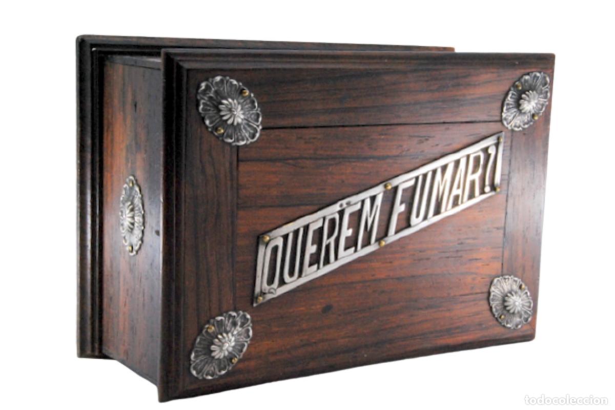 Antig&uuml;edades: Caja de cigarrillos, hecha de madera y plata. - Foto 1