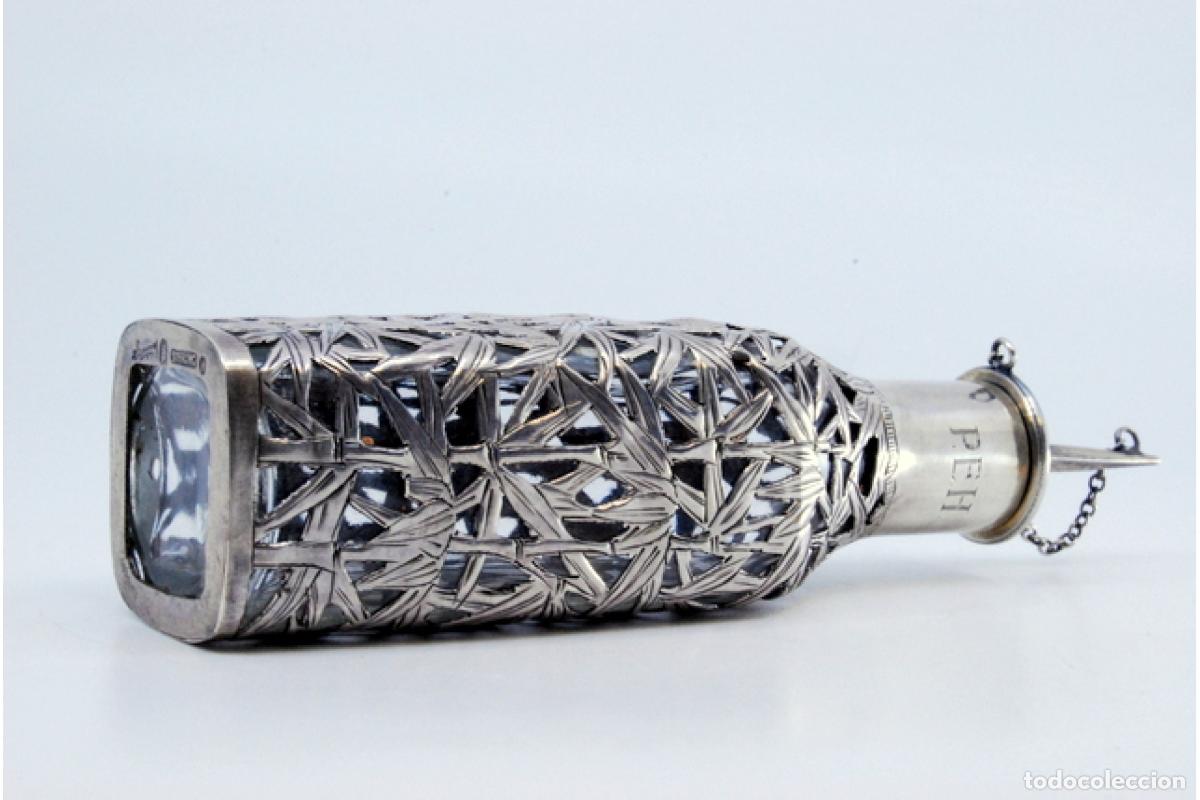 Antig&uuml;edades: Frasco de perfume, hecho de vidrio y plata. - Foto 7