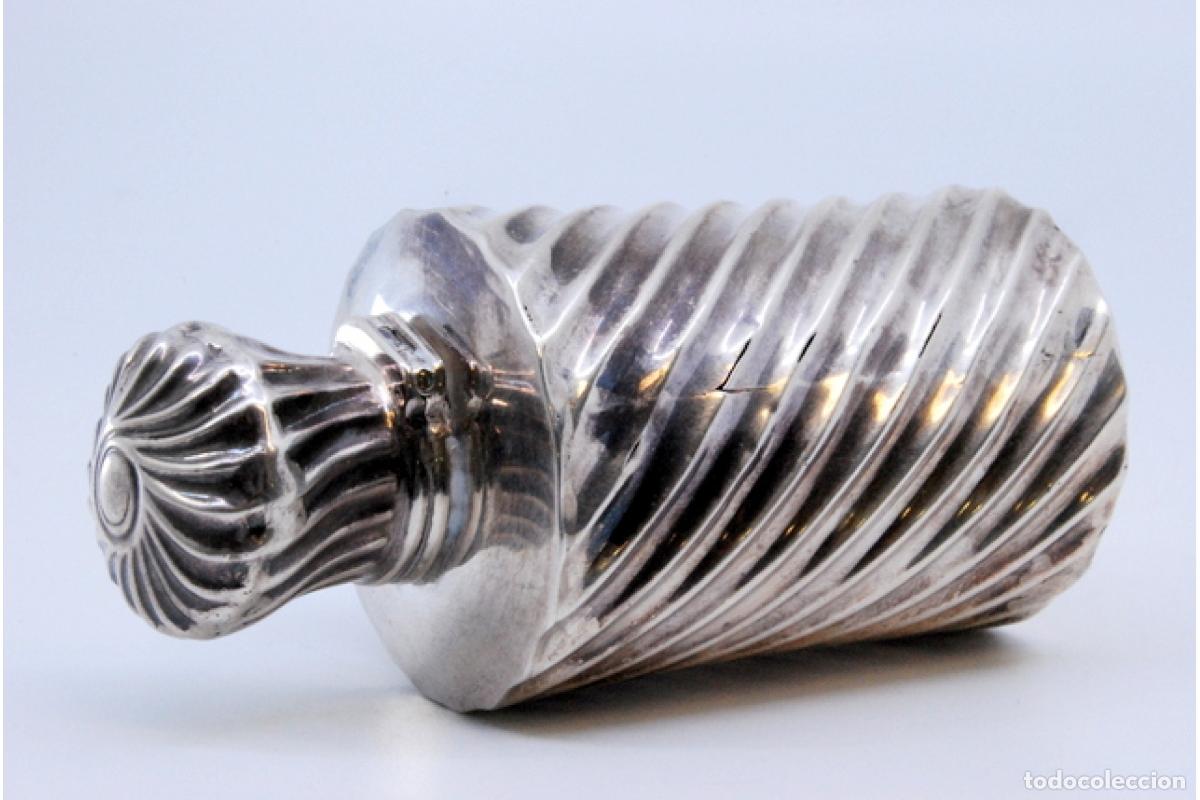 Antig&uuml;edades: Frasco de plata para perfume. - Foto 5