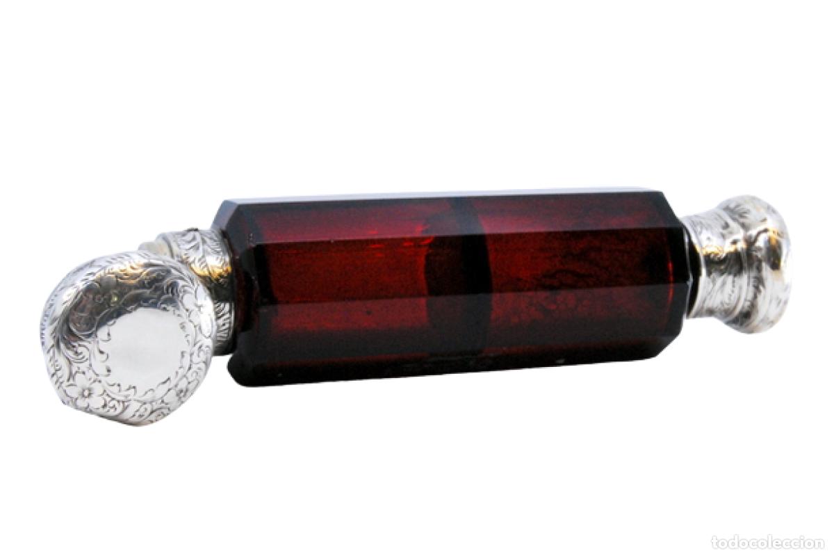 Antig&uuml;edades: Botella de vidrio y plata - Foto 1
