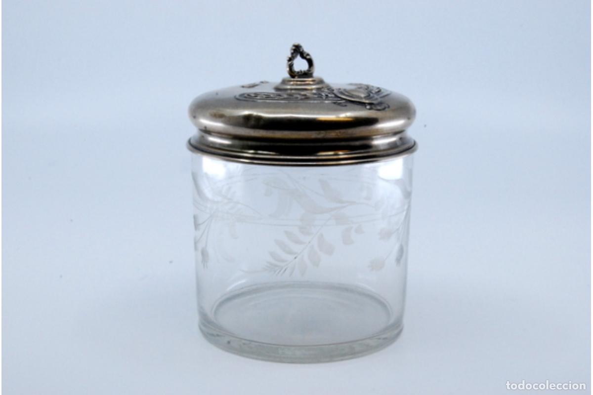 Antig&uuml;edades: bombonera de cristal y plata - Foto 2