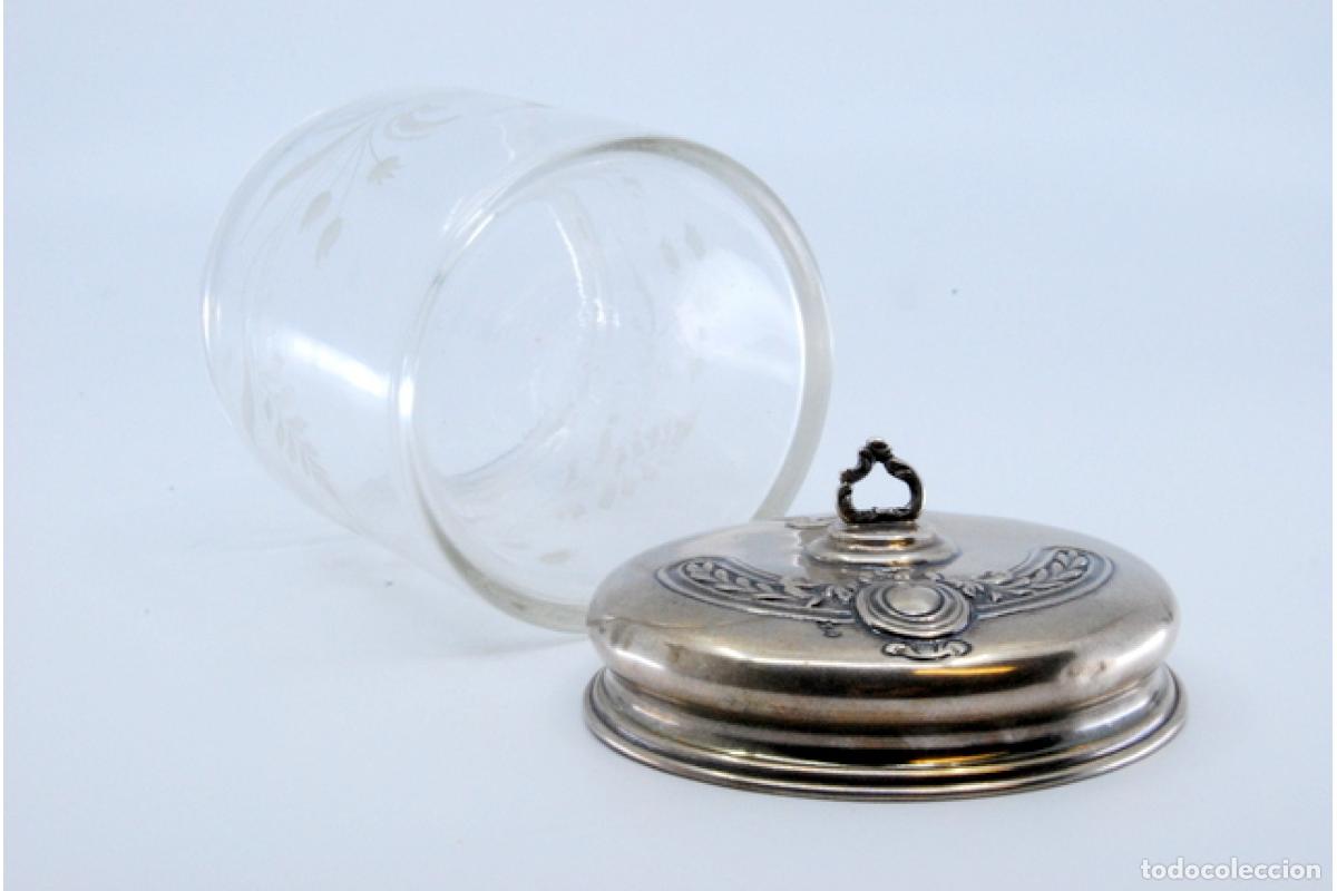 Antig&uuml;edades: bombonera de cristal y plata - Foto 3