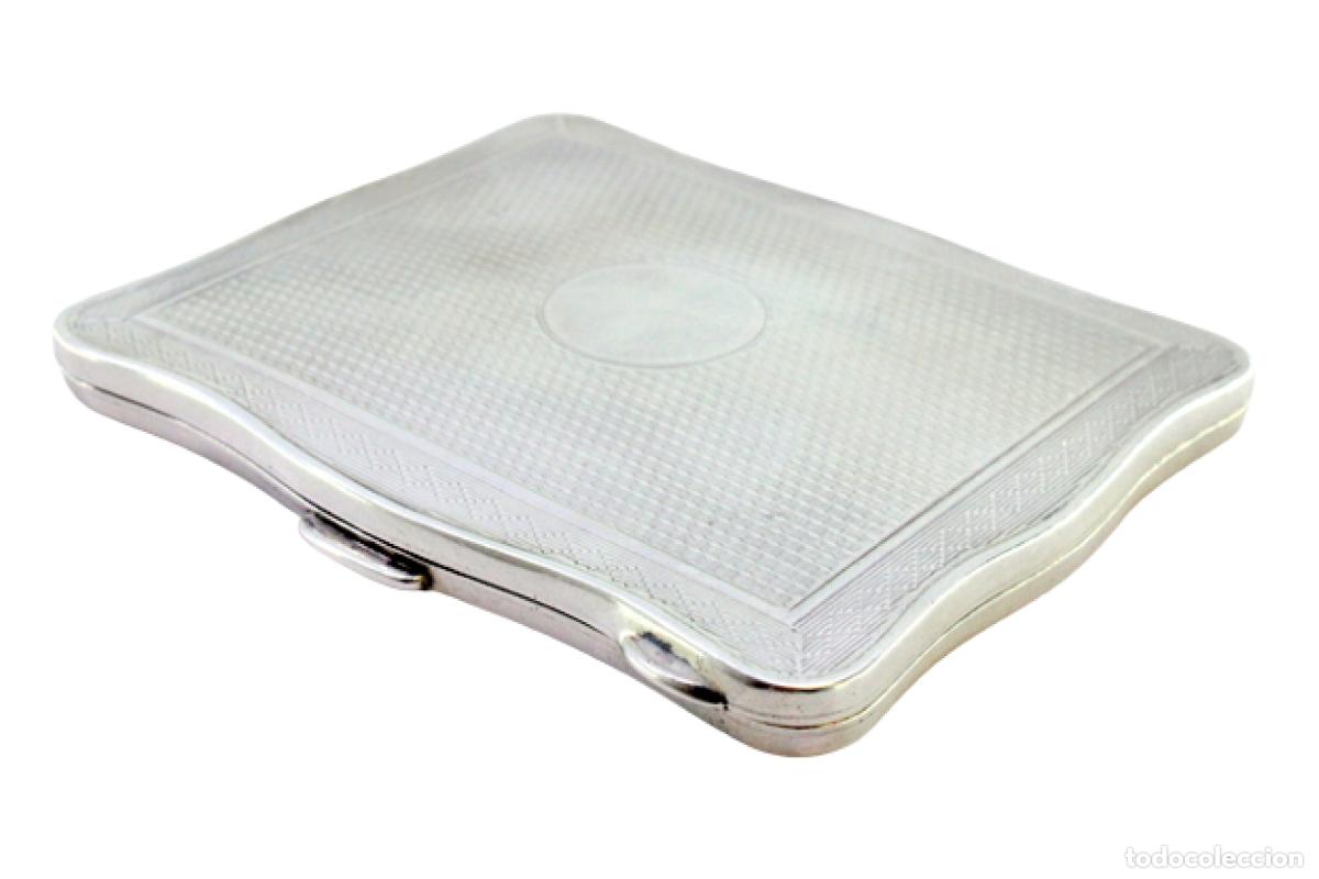 Antiquit&auml;ten: Caja de cigarrillos, en plata