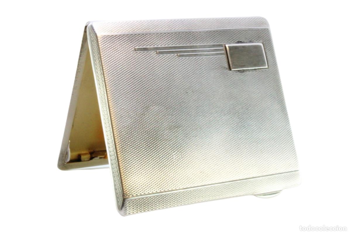 Antiquit&auml;ten: Caja de cigarrillos, en plata