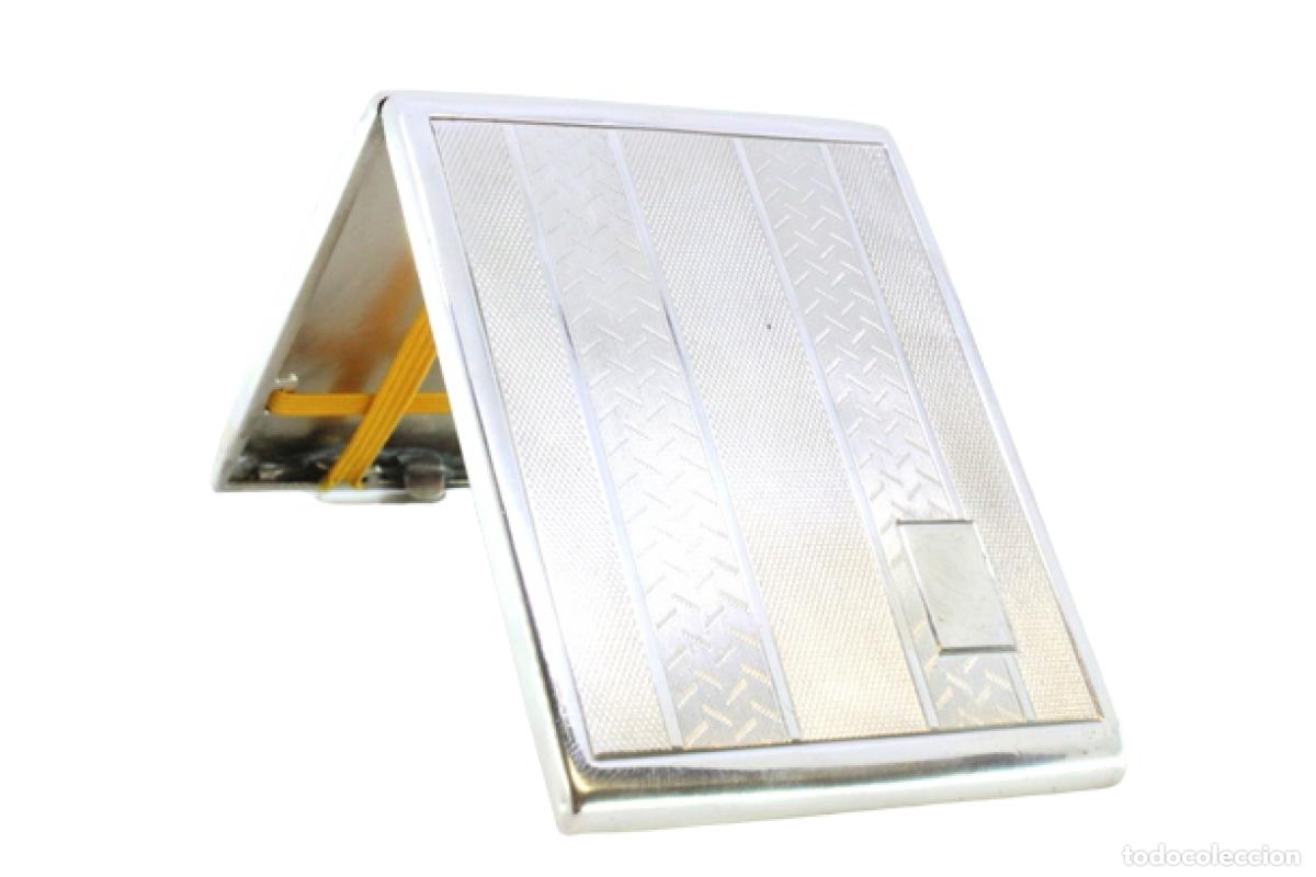 Antiquit&auml;ten: Caja de cigarrillos, en plata