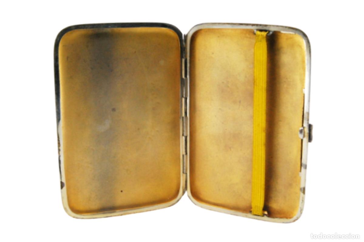 Antiquit&auml;ten: Caja de cigarrillos, en plata