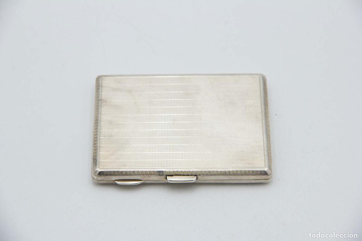 Antiquit&auml;ten: Caja de cigarrillos, en plata
