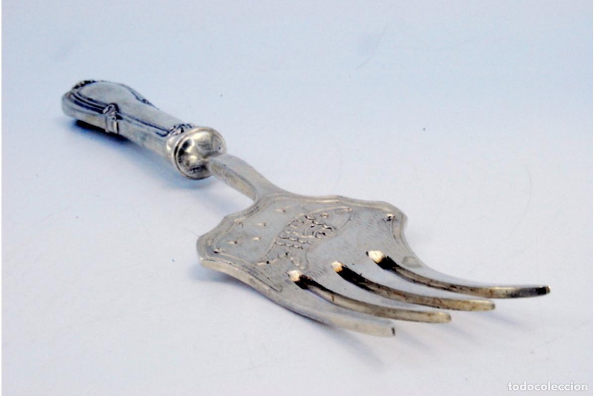Antig&uuml;edades: Tenedor de plata para servir pescado - Foto 7