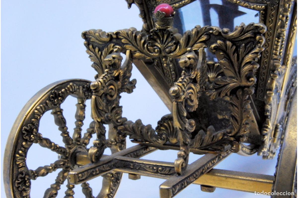 Antig&uuml;edades: Carruaje de plata dorada - Foto 2