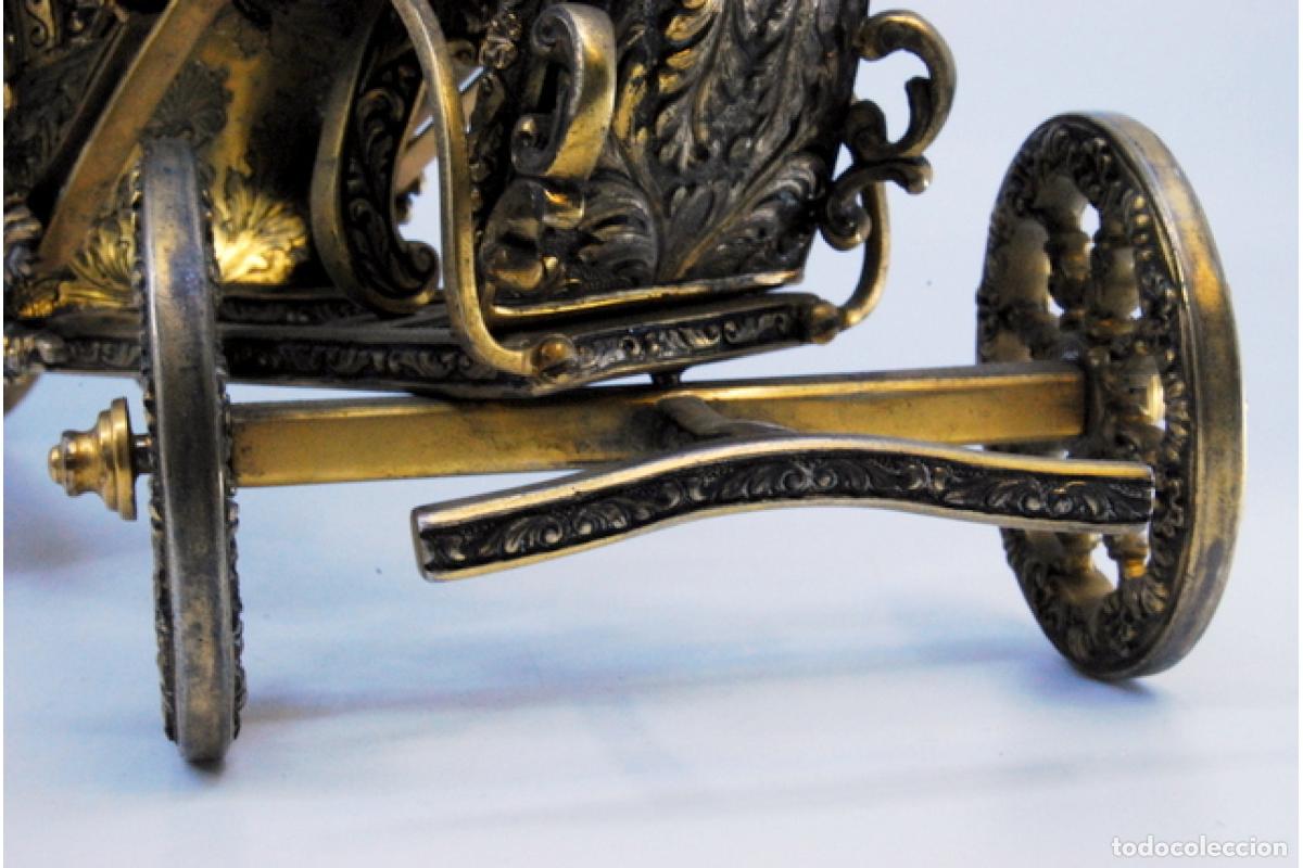Antig&uuml;edades: Carruaje de plata dorada - Foto 9
