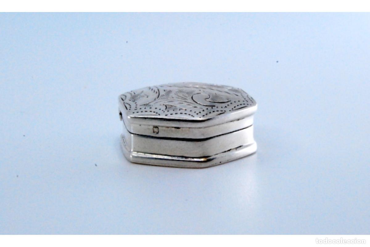 Antig&uuml;edades: Pastillero, en plata - Foto 2