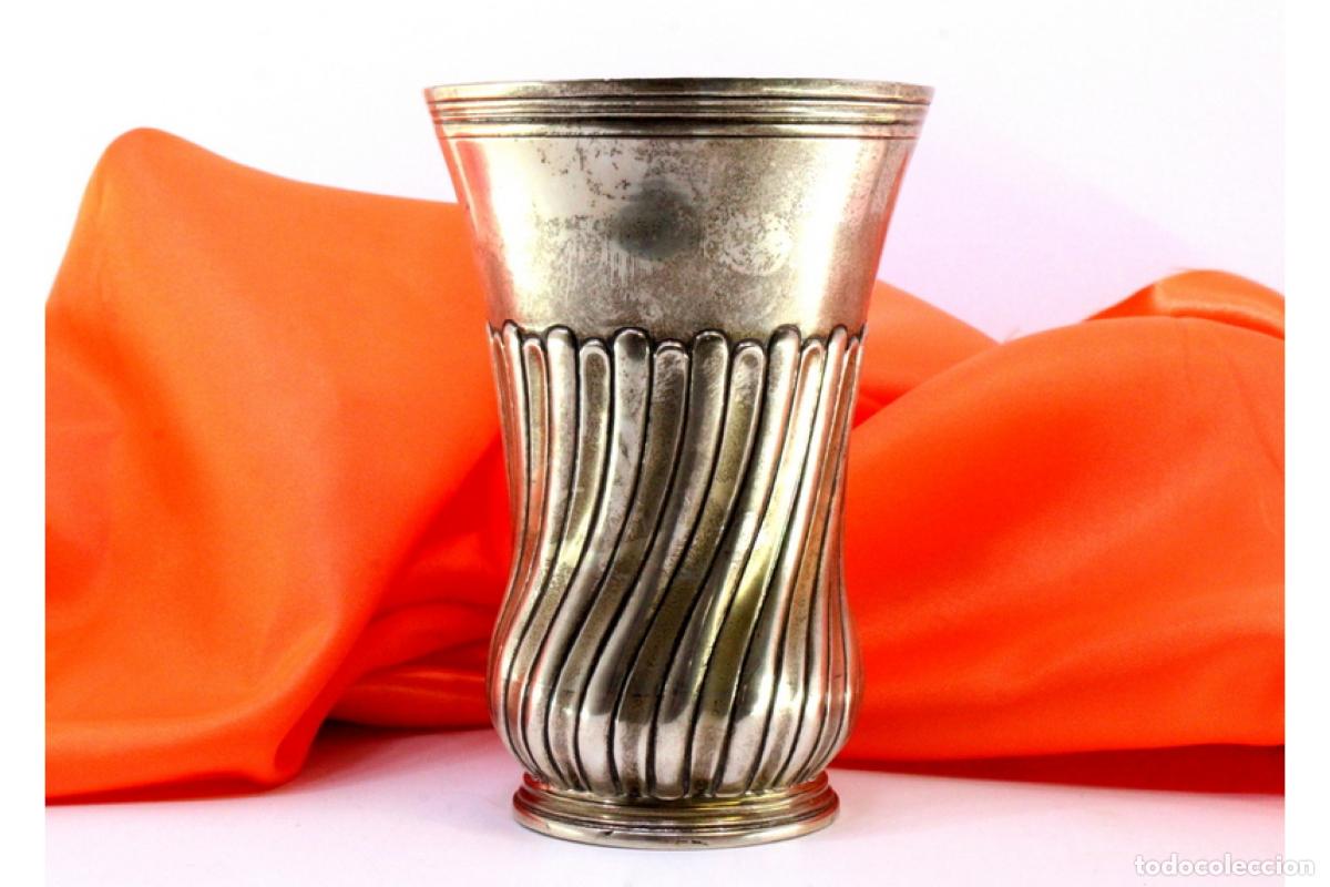 Antig&uuml;edades: copa de plata
