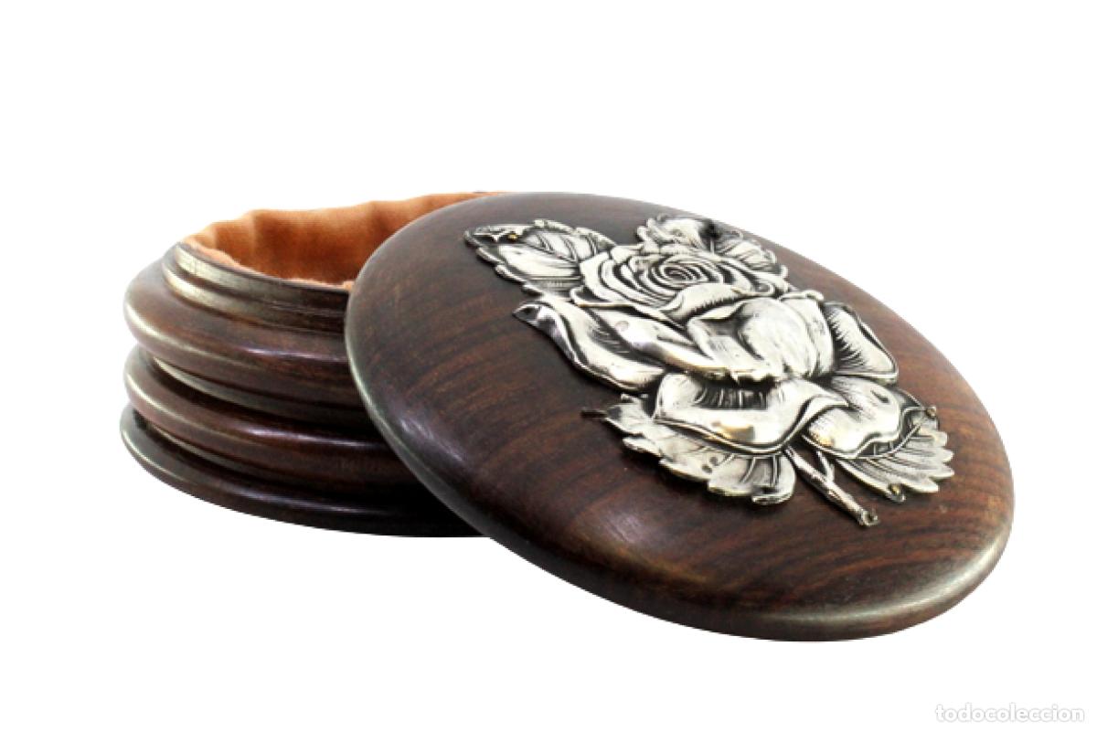 Antig&uuml;edades: Joyero, hecho de madera y plata. - Foto 1