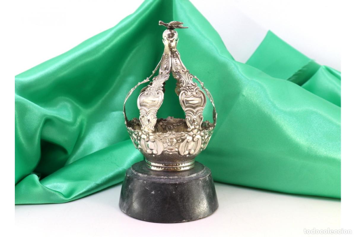 Antig&uuml;edades: Corona de plata - Foto 1