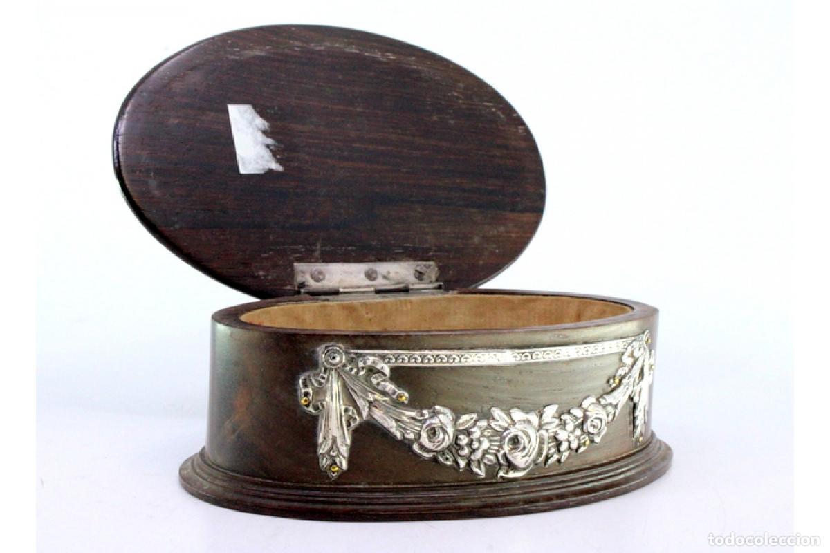Antig&uuml;edades: Joyero, hecho de madera y plata. - Foto 6