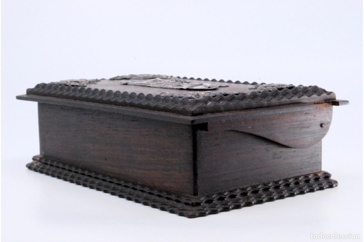 Antig&uuml;edades: Joyero, hecho de madera y plata. - Foto 3