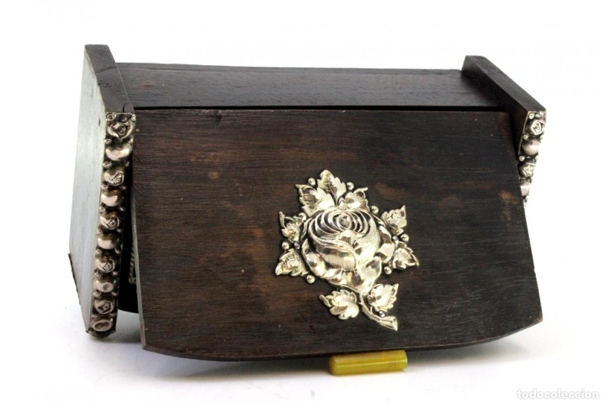 Antig&uuml;edades: Joyero, hecho de madera y plata. - Foto 3