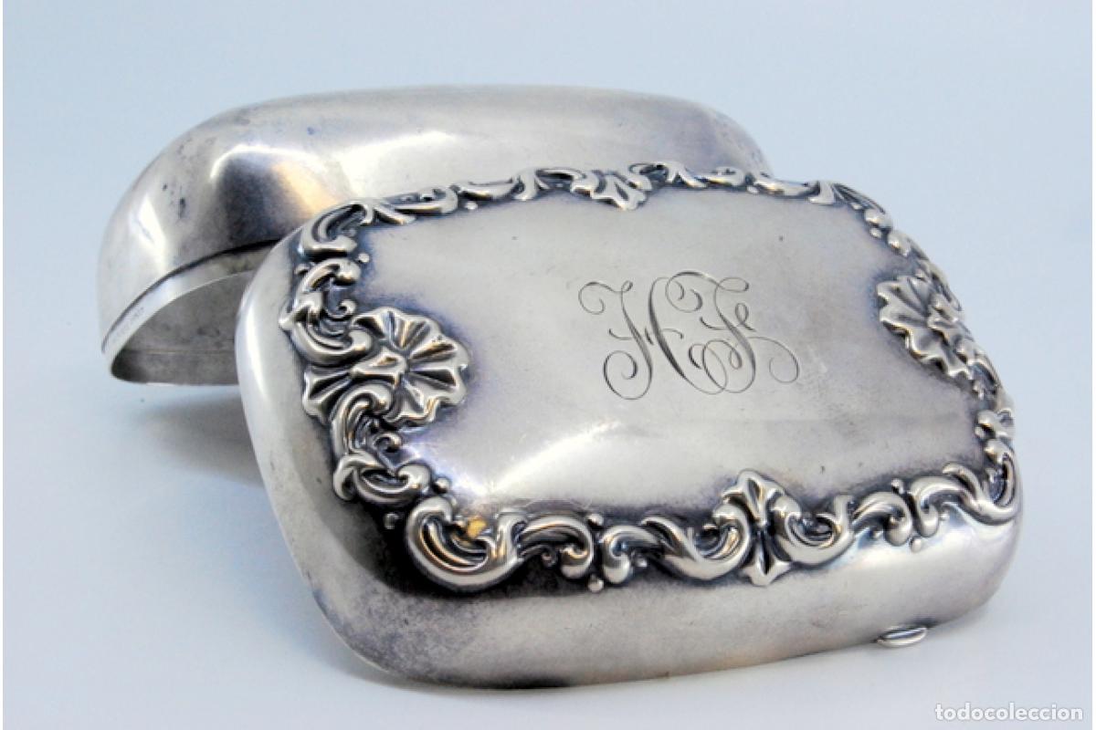 Antig&uuml;edades: jabonera de plata - Foto 3