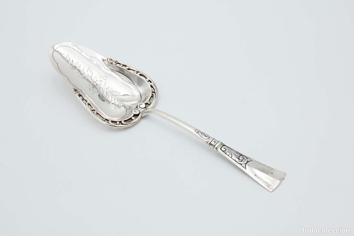 Antig&uuml;edades: Esp&aacute;tula de plata para servir postres. - Foto 1