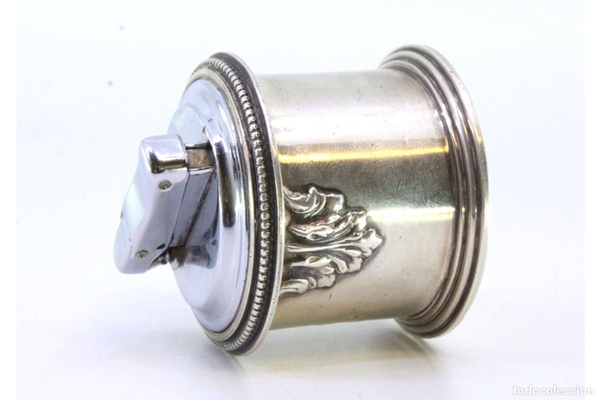 Antig&uuml;edades: Encendedor de plata - Foto 4