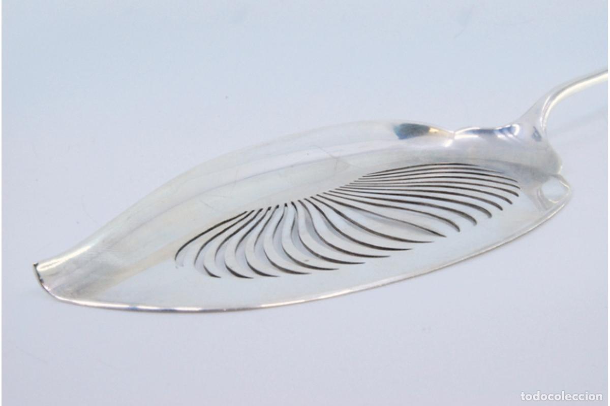 Antig&uuml;edades: Esp&aacute;tula de plata para servir pescado. - Foto 3
