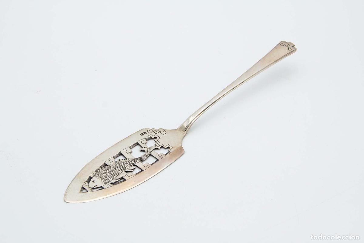 Antig&uuml;edades: Esp&aacute;tula de plata para servir pescado. - Foto 1