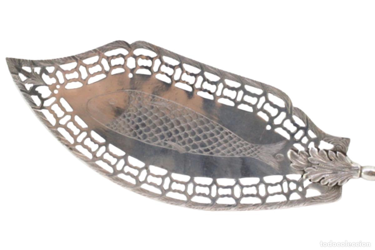 Antig&uuml;edades: Esp&aacute;tula de plata para servir pescado. - Foto 1