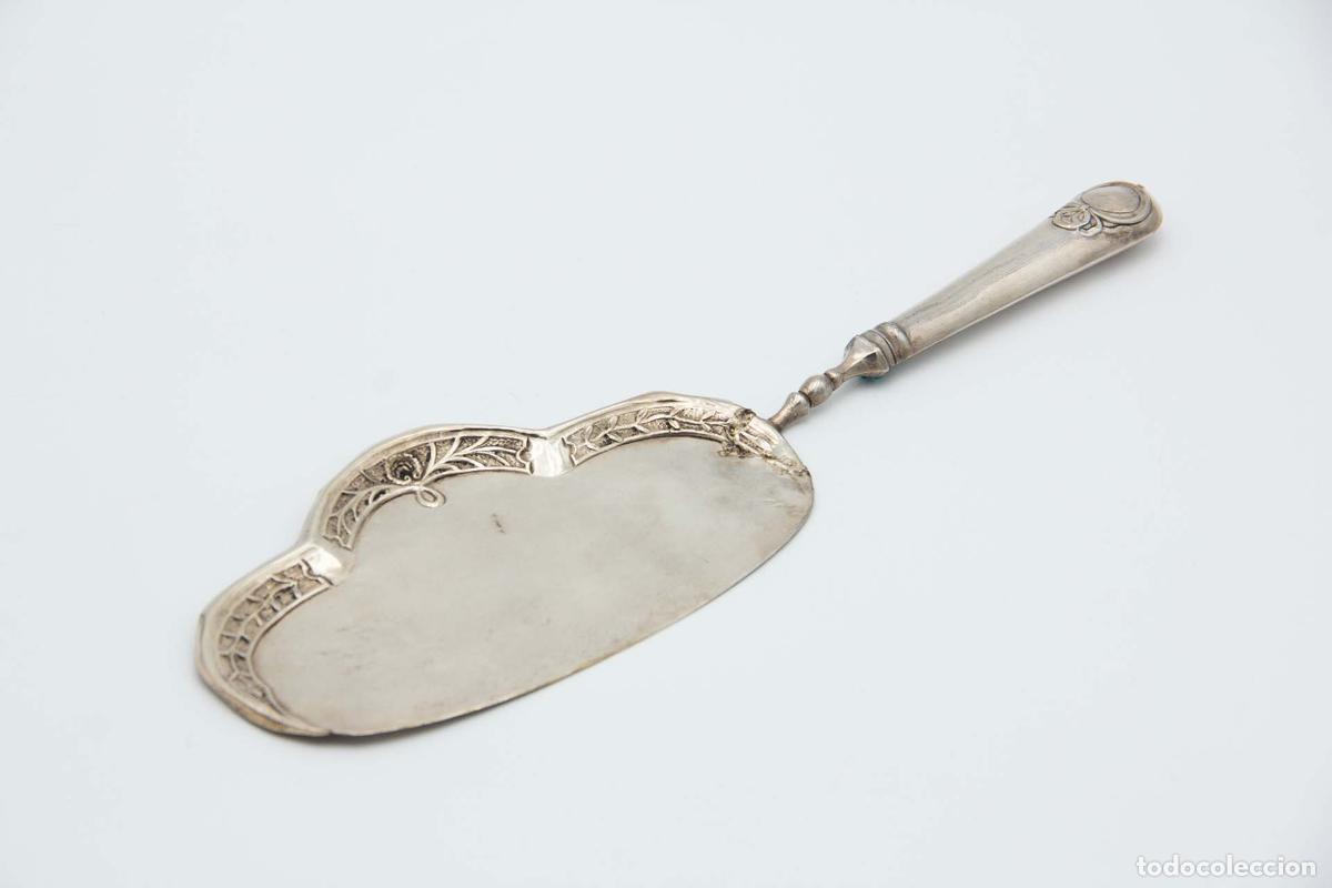 Antig&uuml;edades: Esp&aacute;tula de plata para servir postres. - Foto 1