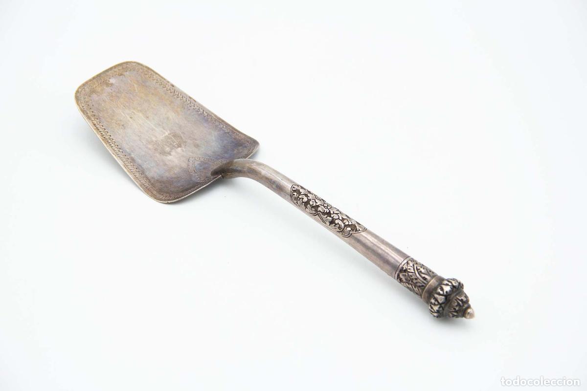 Antig&uuml;edades: Esp&aacute;tula de plata para servir postres. - Foto 1