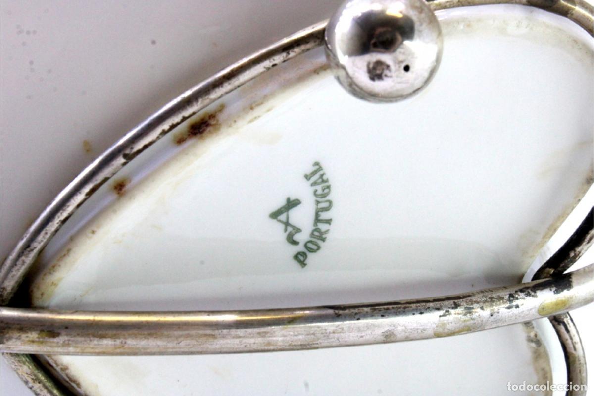 Antig&uuml;edades: Especiero de porcelana y plata - Foto 3