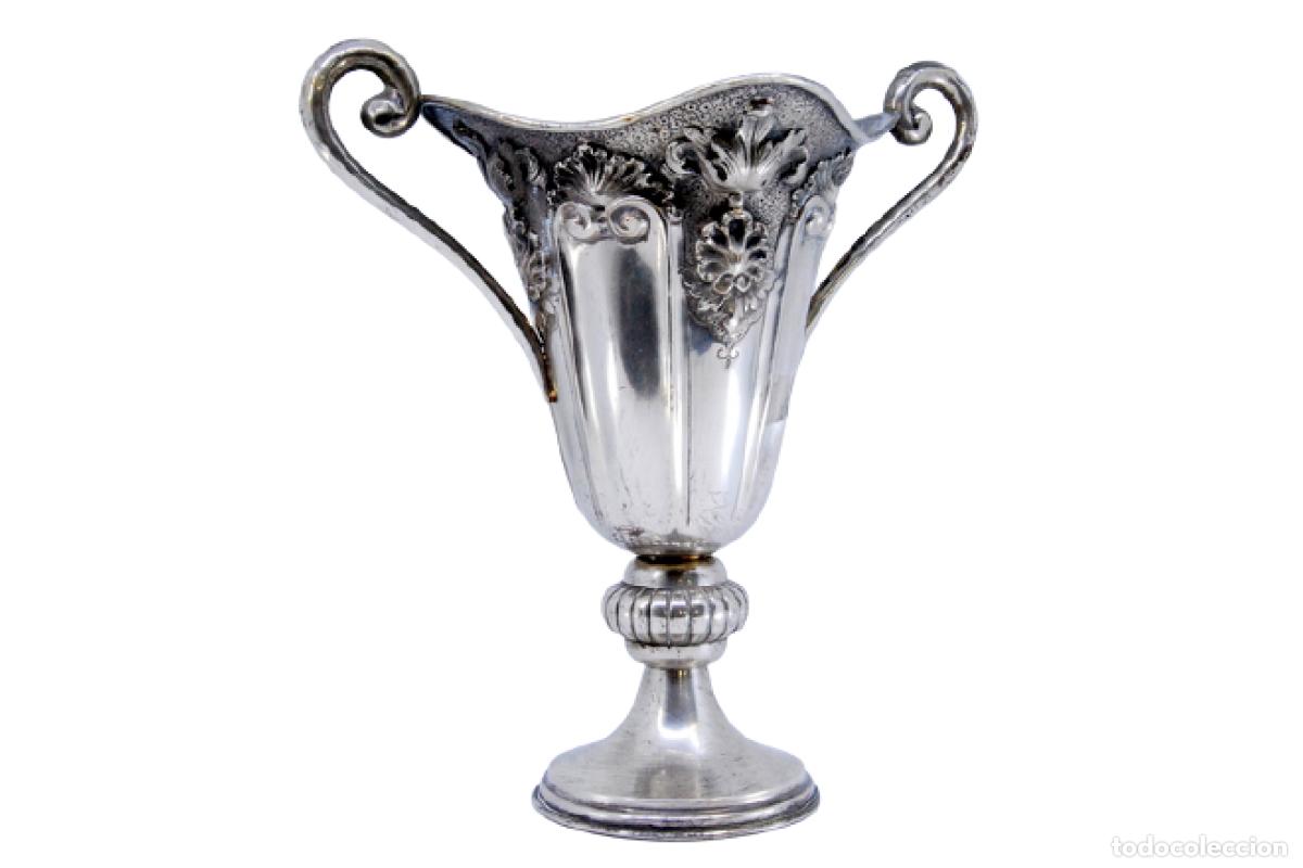 Antig&uuml;edades: jarra de plata - Foto 1