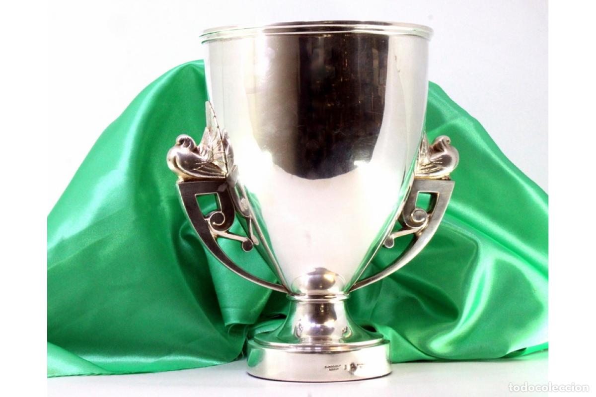 Antig&uuml;edades: copa de plata - Foto 1